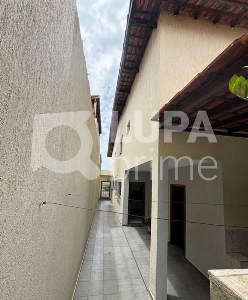 Casa, 4 quartos, 235 m² - Foto 10
