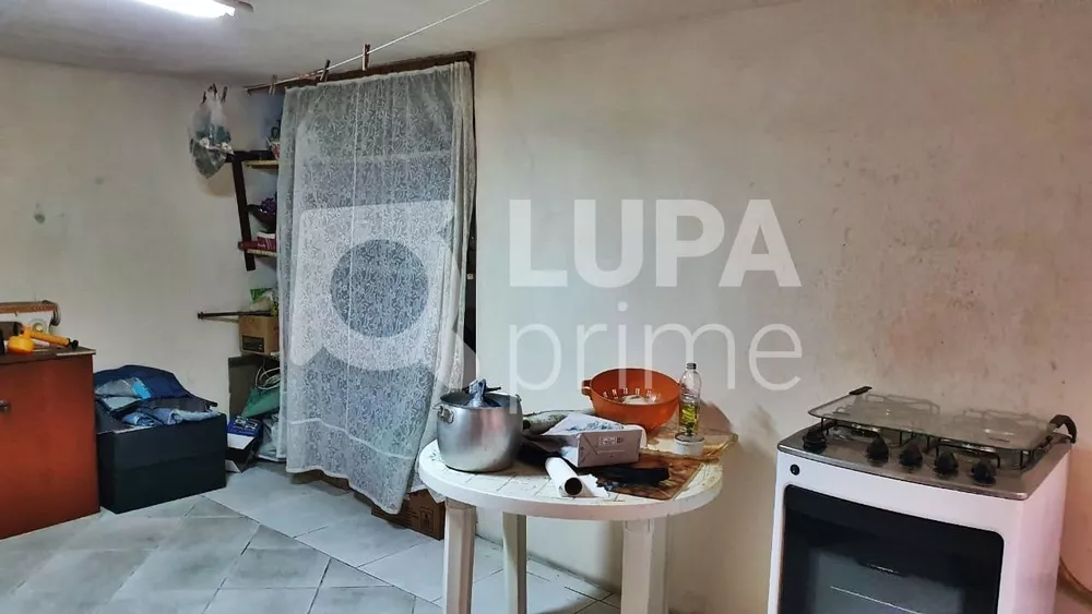 Casa à venda com 2 quartos, 140m² - Foto 4