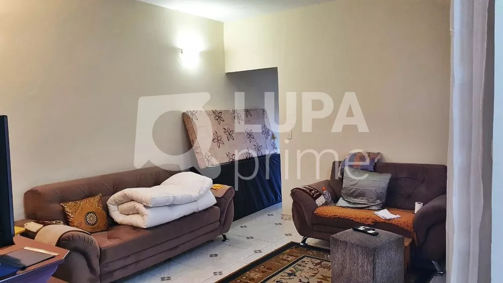 Casa à venda com 2 quartos, 140m² - Foto 1