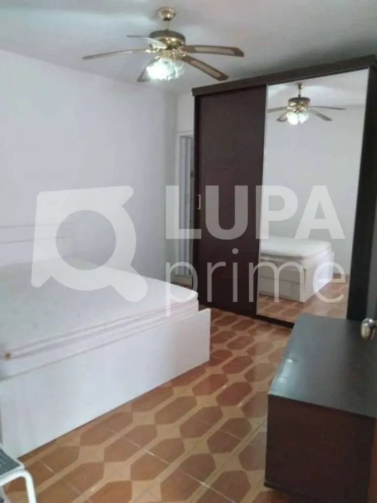 Casa, 3 quartos, 200 m² - Foto 2