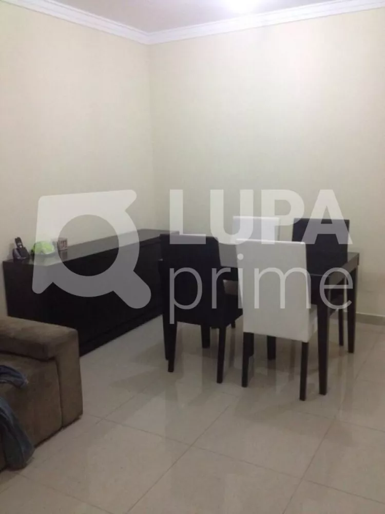 Casa à venda com 3 quartos, 188m² - Foto 1