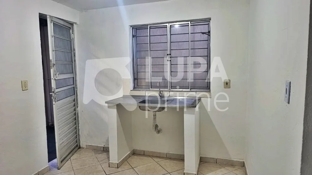 Casa, 1 quarto, 38 m² - Foto 2