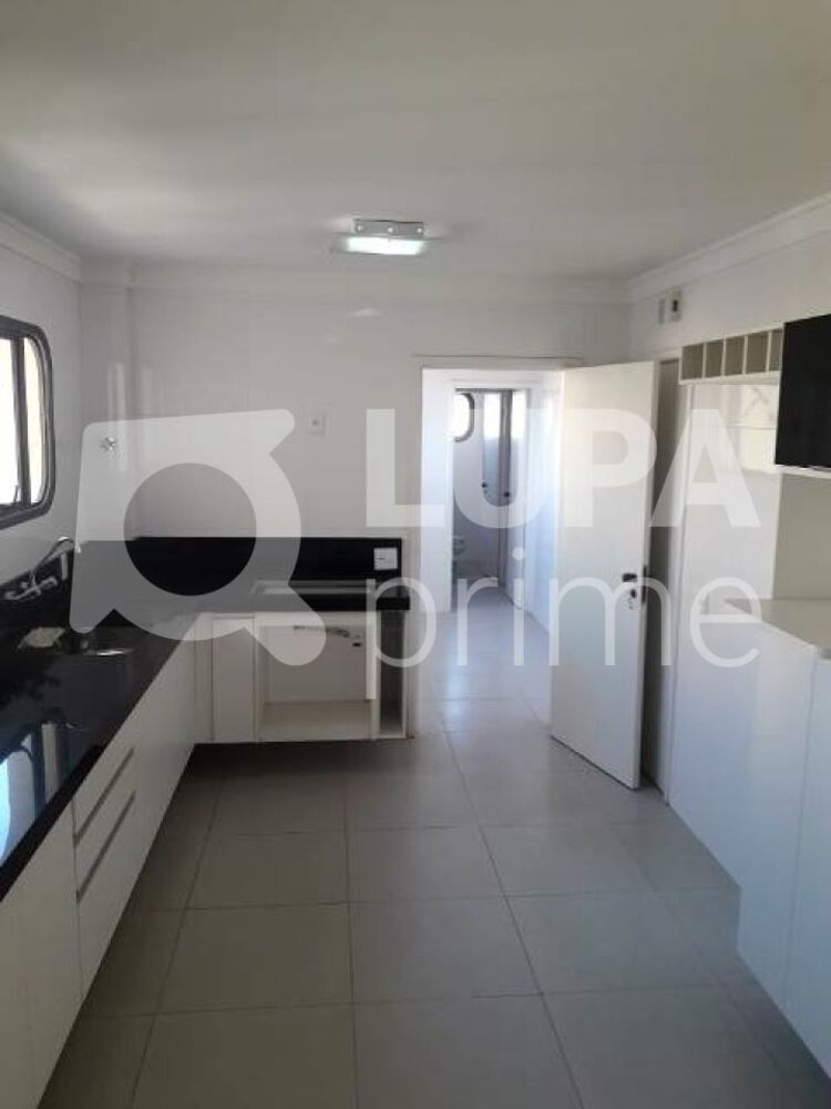 Apartamento à venda com 4 quartos, 153m² - Foto 5
