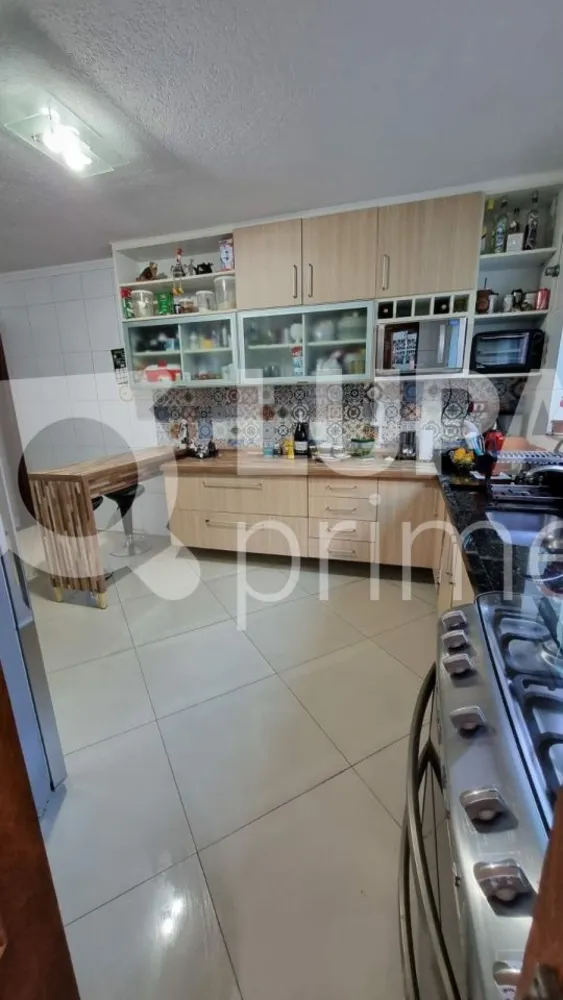 Casa, 3 quartos, 184 m² - Foto 2