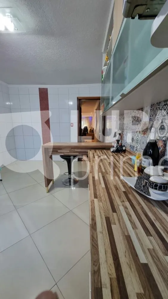 Casa, 3 quartos, 184 m² - Foto 4