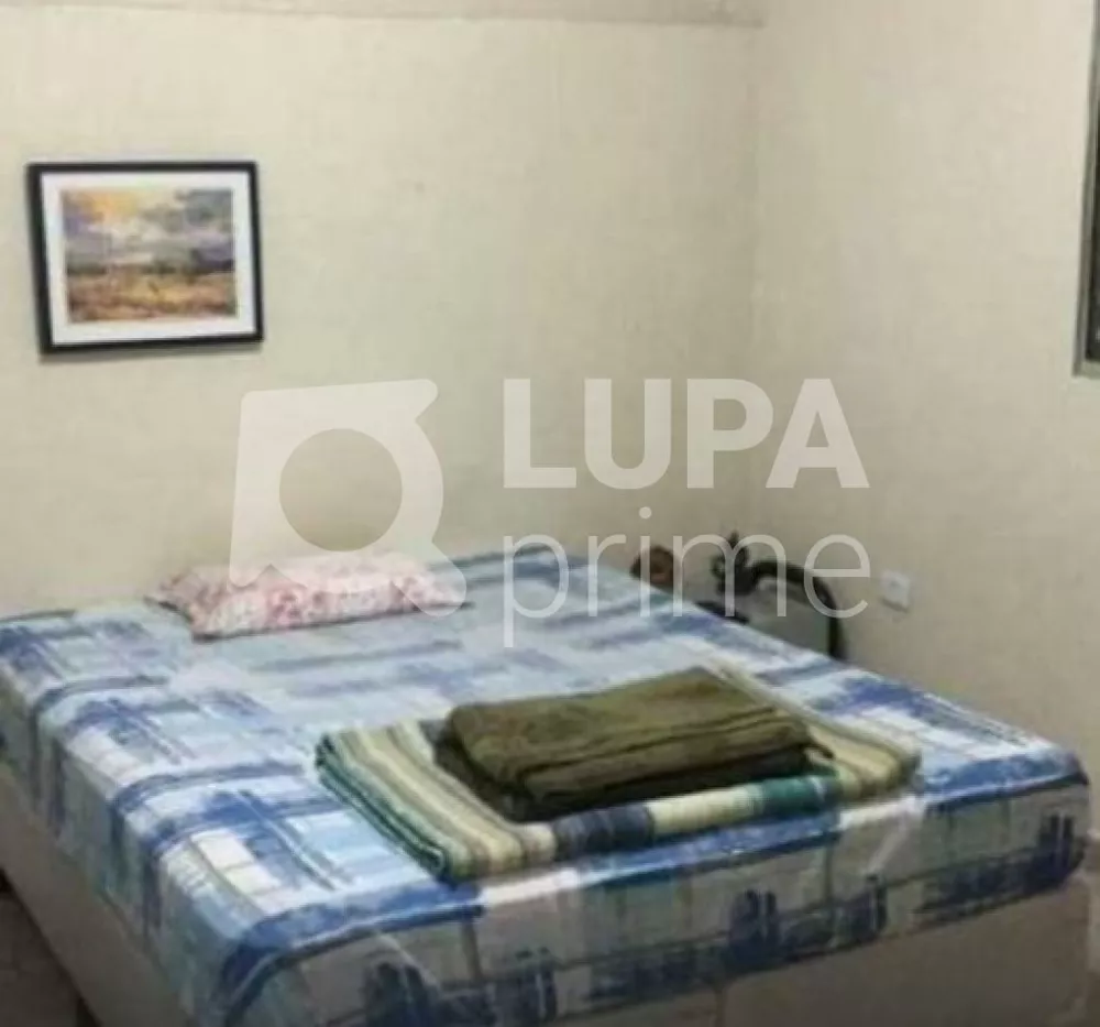 Casa à venda com 3 quartos, 100m² - Foto 4