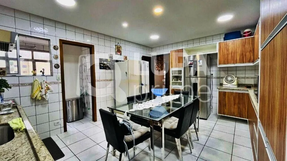 Apartamento, 3 quartos, 140 m² - Foto 4