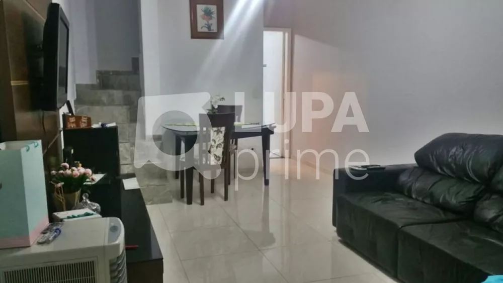 Casa à venda com 3 quartos, 150m² - Foto 1