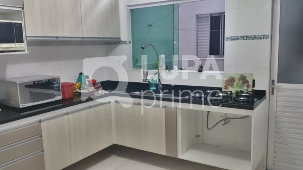 Casa à venda com 3 quartos, 150m² - Foto 2