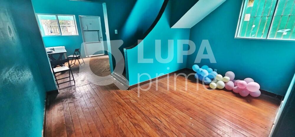Casa para alugar com 3 quartos, 100m² - Foto 1