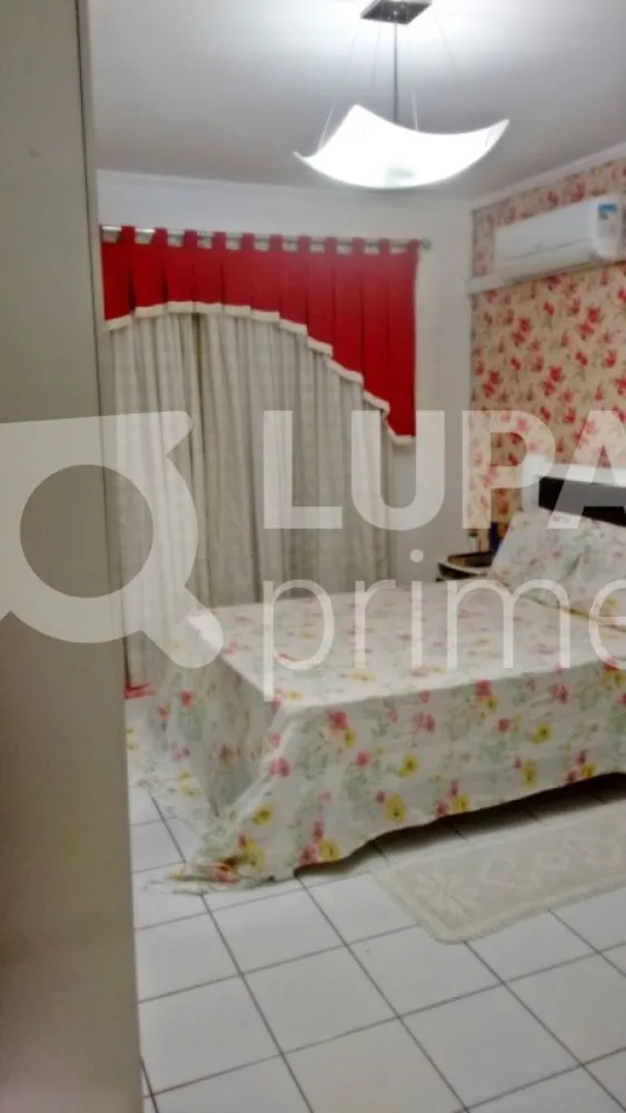 Casa, 5 quartos, 300 m² - Foto 8