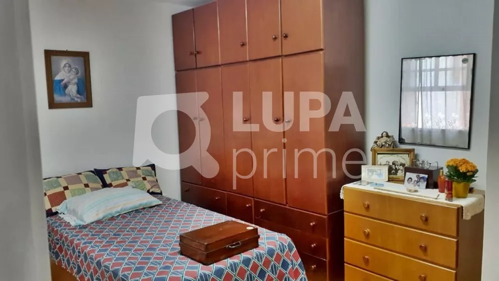 Casa à venda com 4 quartos, 80m² - Foto 3