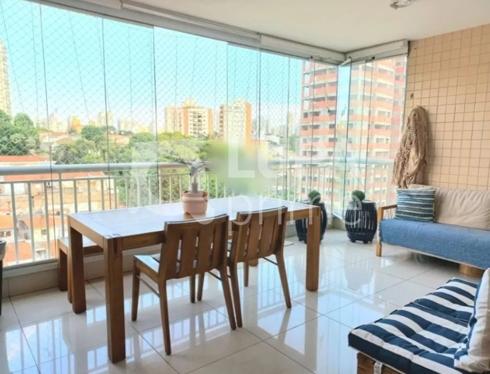 Apartamento à venda com 3 quartos, 118m² - Foto 1