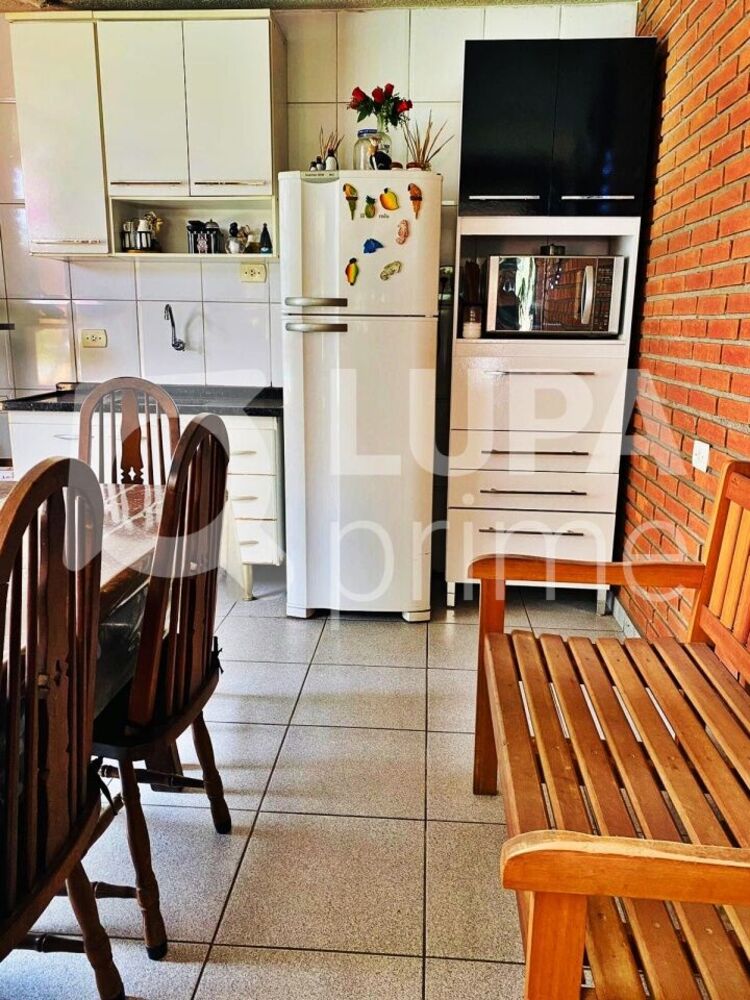 Casa, 4 quartos, 317 m² - Foto 2
