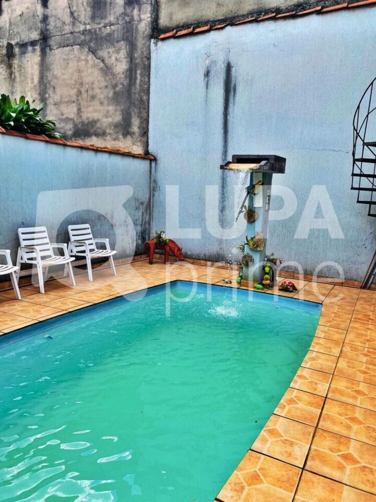 Casa, 4 quartos, 317 m² - Foto 1