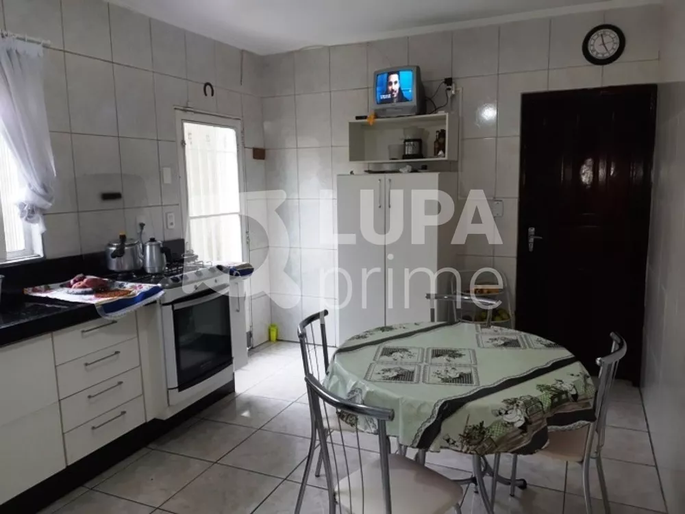 Casa à venda com 4 quartos, 180m² - Foto 7