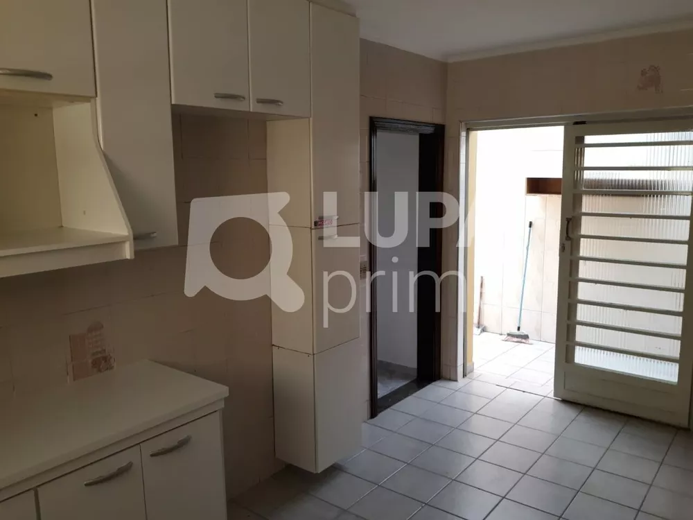 Casa à venda com 3 quartos, 125m² - Foto 2