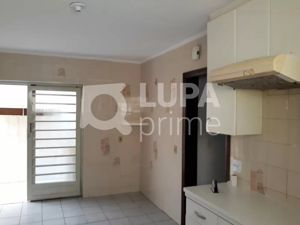 Casa à venda com 3 quartos, 125m² - Foto 1