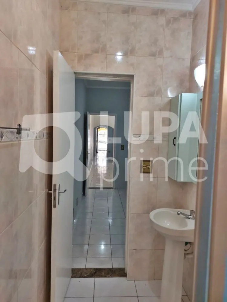 Casa, 4 quartos, 240 m² - Foto 11