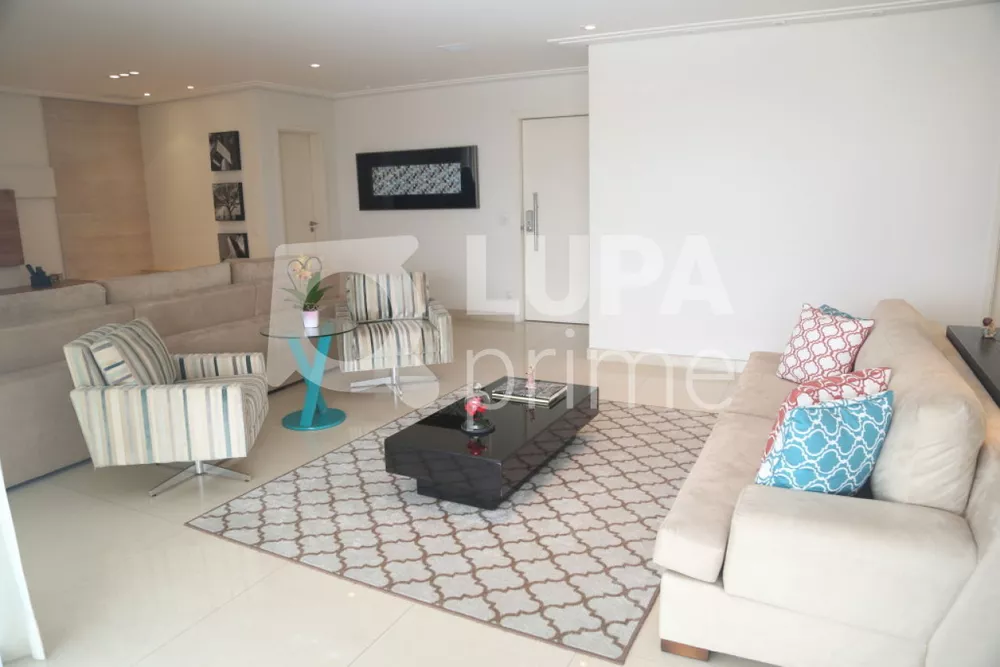 Apartamento à venda com 3 quartos, 250m² - Foto 2