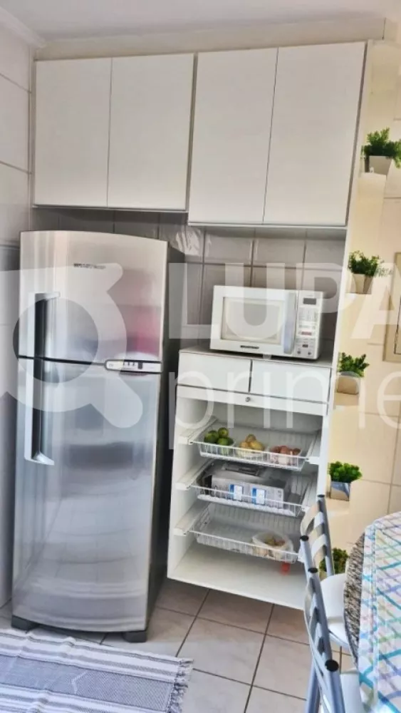 Apartamento à venda com 2 quartos, 74m² - Foto 11