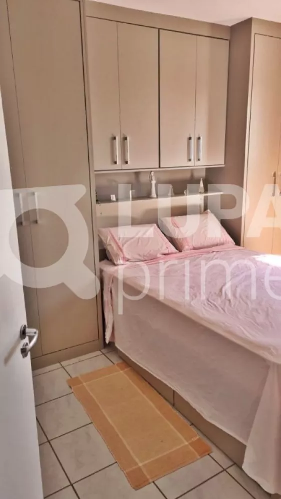 Apartamento à venda com 2 quartos, 74m² - Foto 4