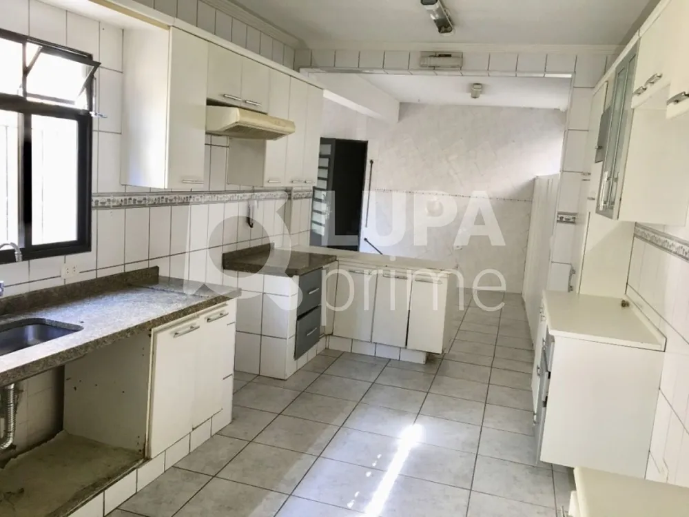 Casa, 3 quartos, 190 m² - Foto 1