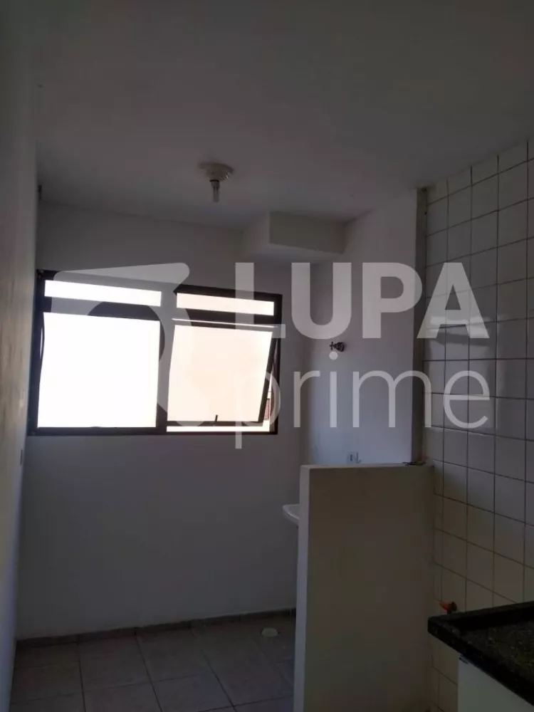 Apartamento à venda com 3 quartos, 67m² - Foto 4