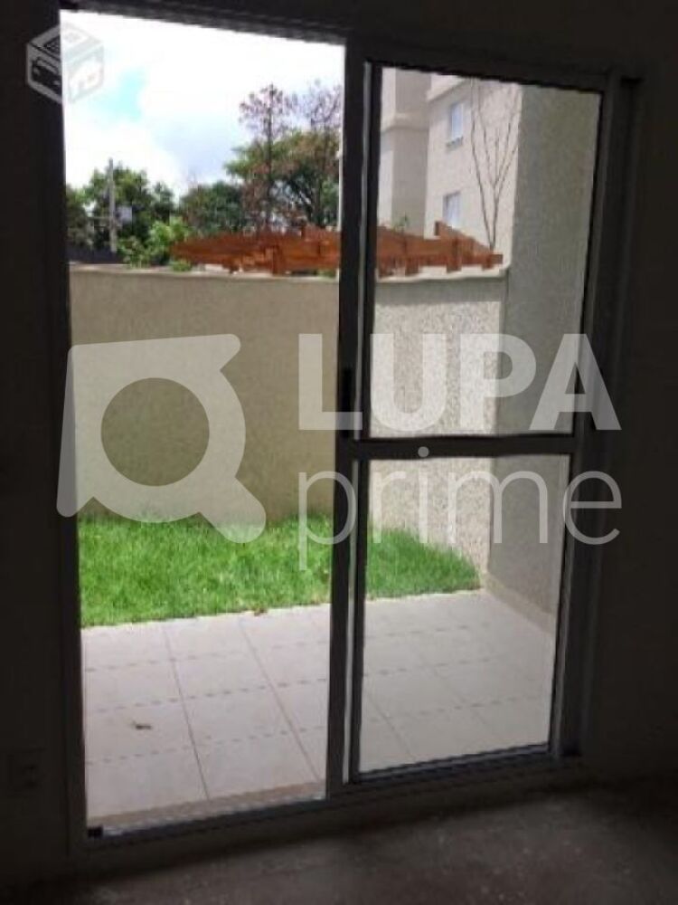 Apartamento à venda com 2 quartos, 66m² - Foto 2