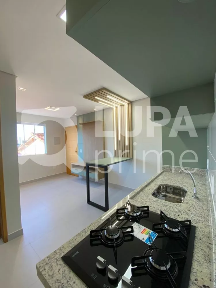 Apartamento à venda com 2 quartos, 42m² - Foto 3