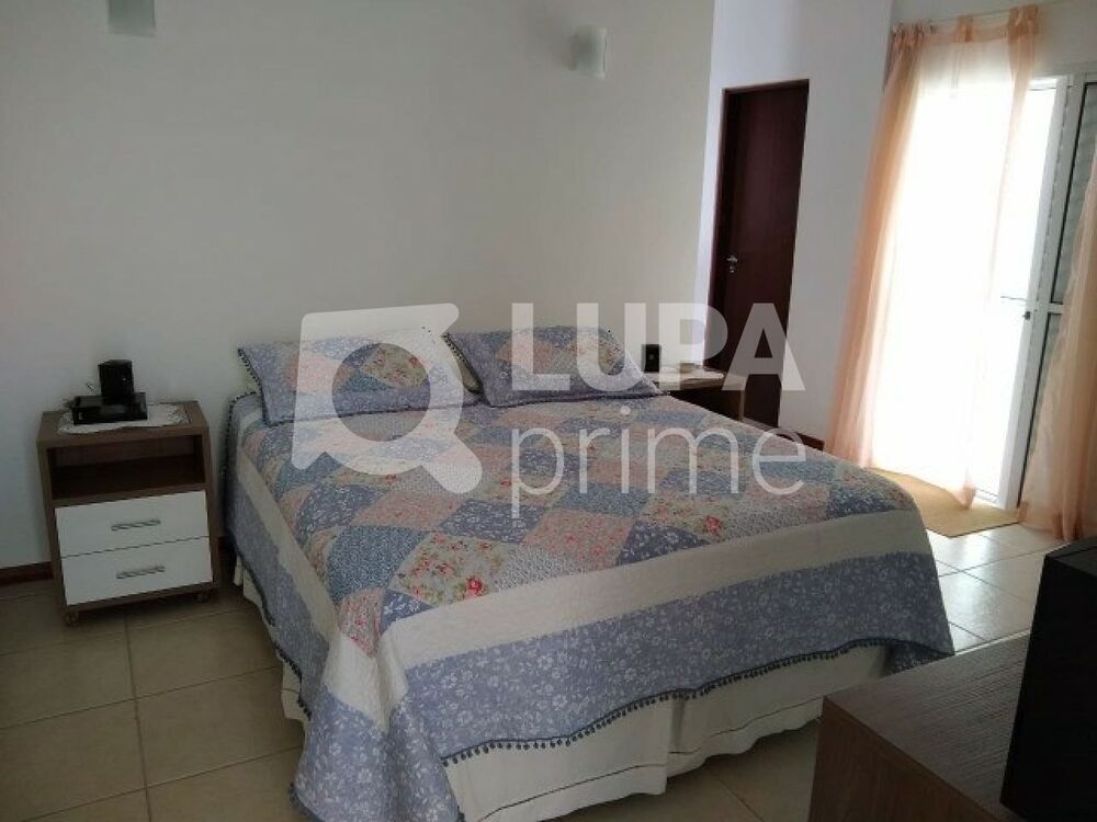 Casa à venda com 2 quartos, 200m² - Foto 7