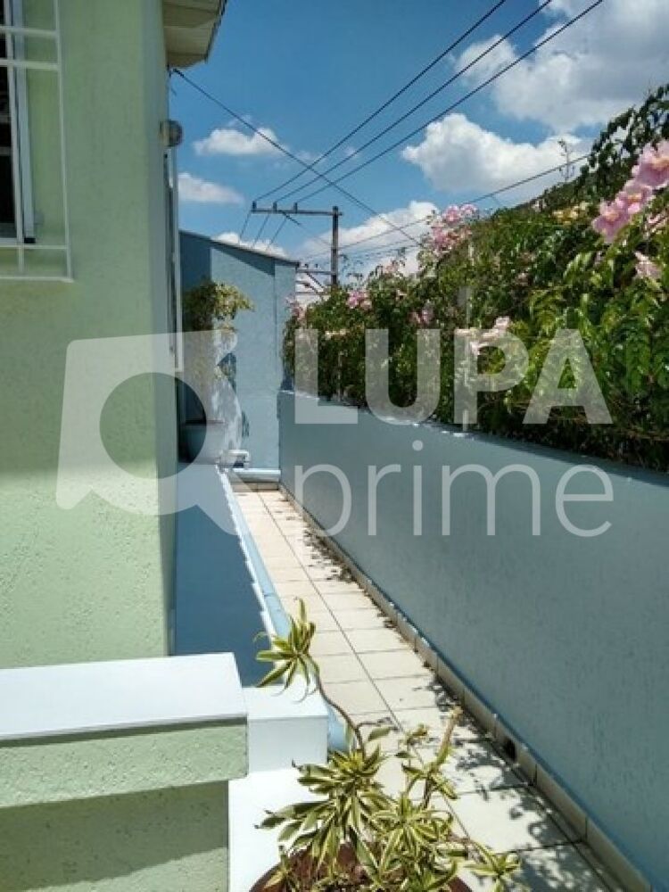 Casa à venda com 2 quartos, 200m² - Foto 17