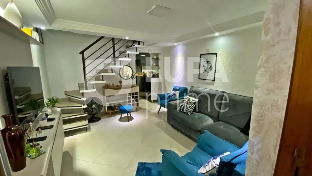 Casa à venda com 3 quartos, 65m² - Foto 1