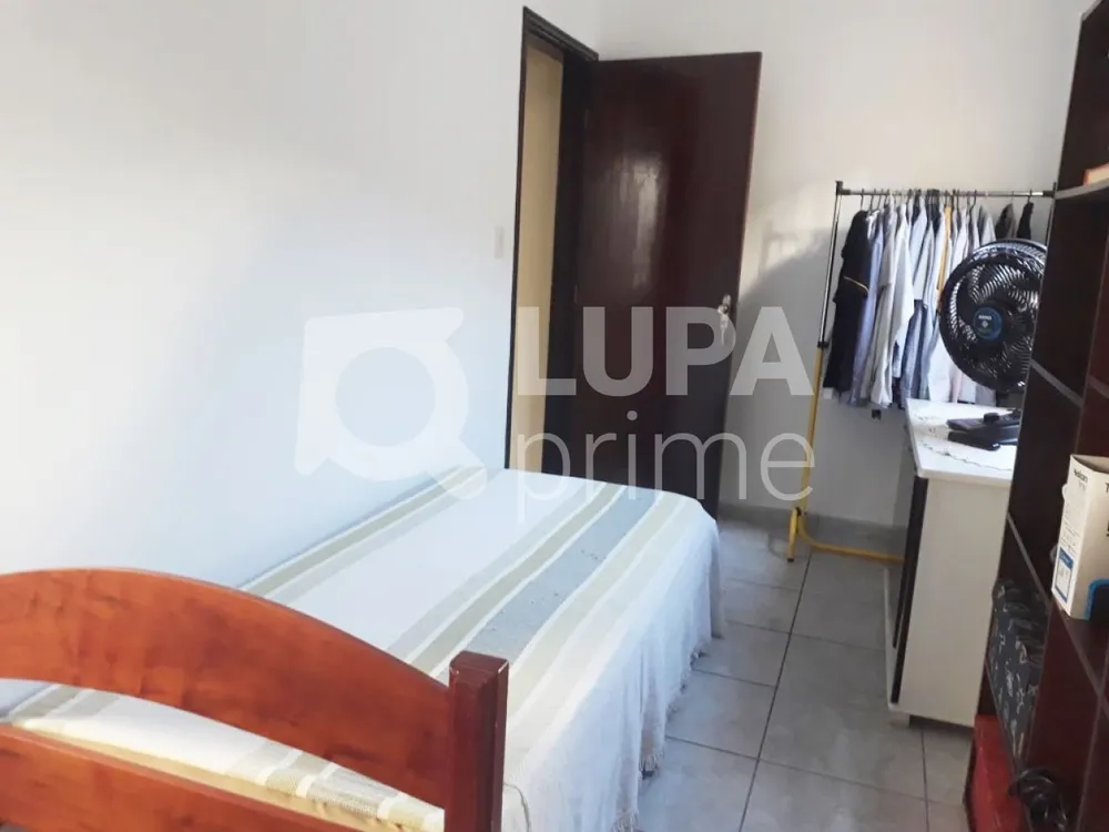 Casa, 3 quartos, 90 m² - Foto 2