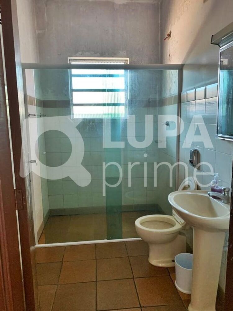 Casa à venda com 2 quartos, 227m² - Foto 3
