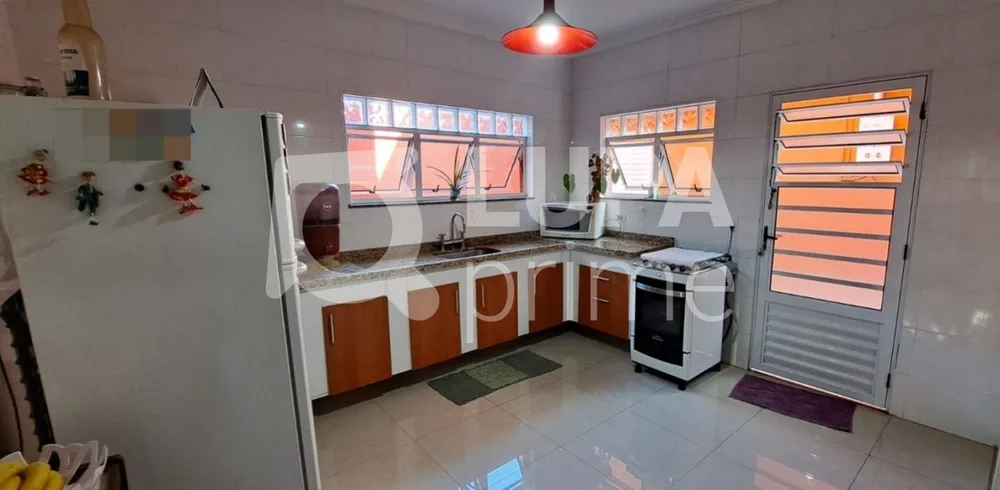 Casa, 2 quartos, 200 m² - Foto 2