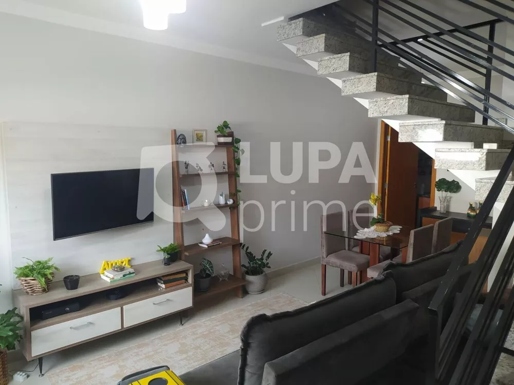 Casa à venda com 3 quartos, 101m² - Foto 1