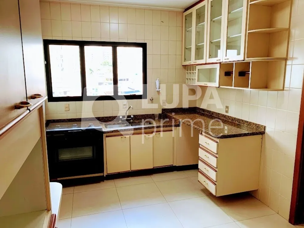 Apartamento, 4 quartos, 217 m² - Foto 4