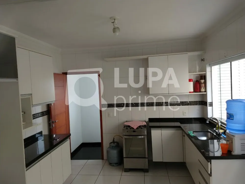 Casa, 3 quartos, 274 m² - Foto 6