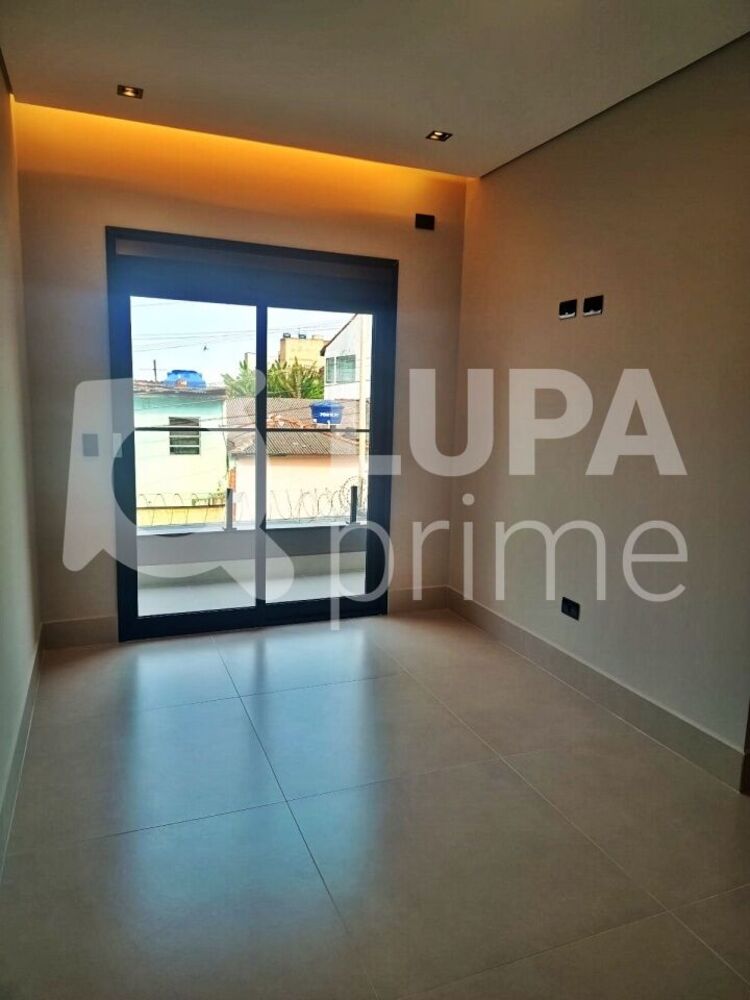 Casa à venda com 3 quartos, 113m² - Foto 2