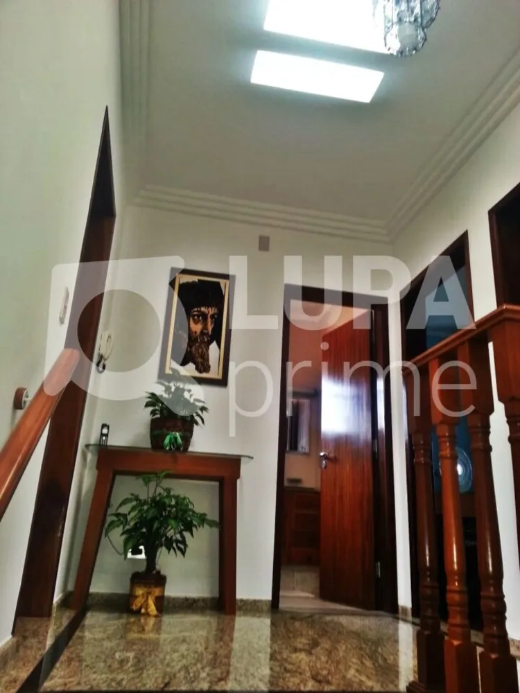 Casa, 3 quartos, 219 m² - Foto 8