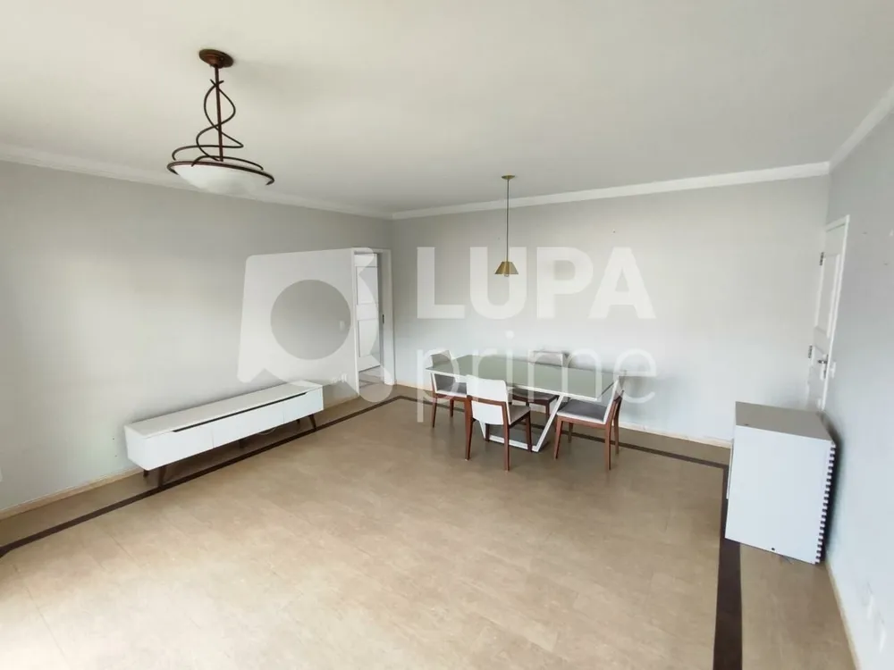 Apartamento, 3 quartos, 129 m² - Foto 2