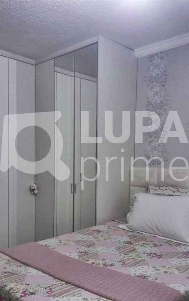 Casa à venda com 3 quartos, 220m² - Foto 8
