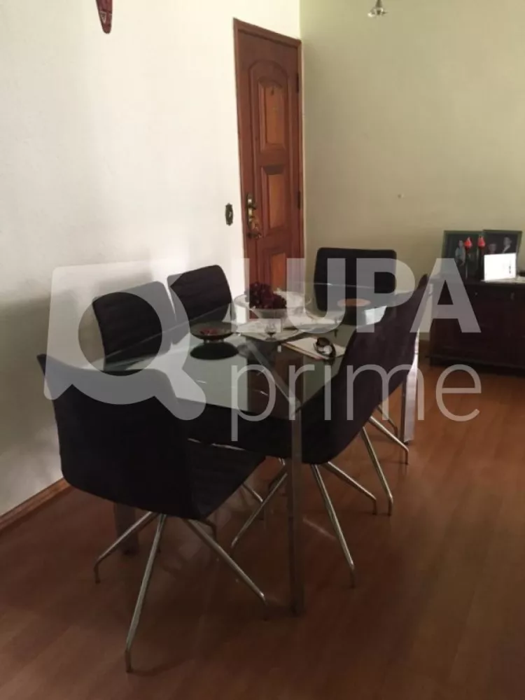 Apartamento à venda com 2 quartos, 70m² - Foto 4