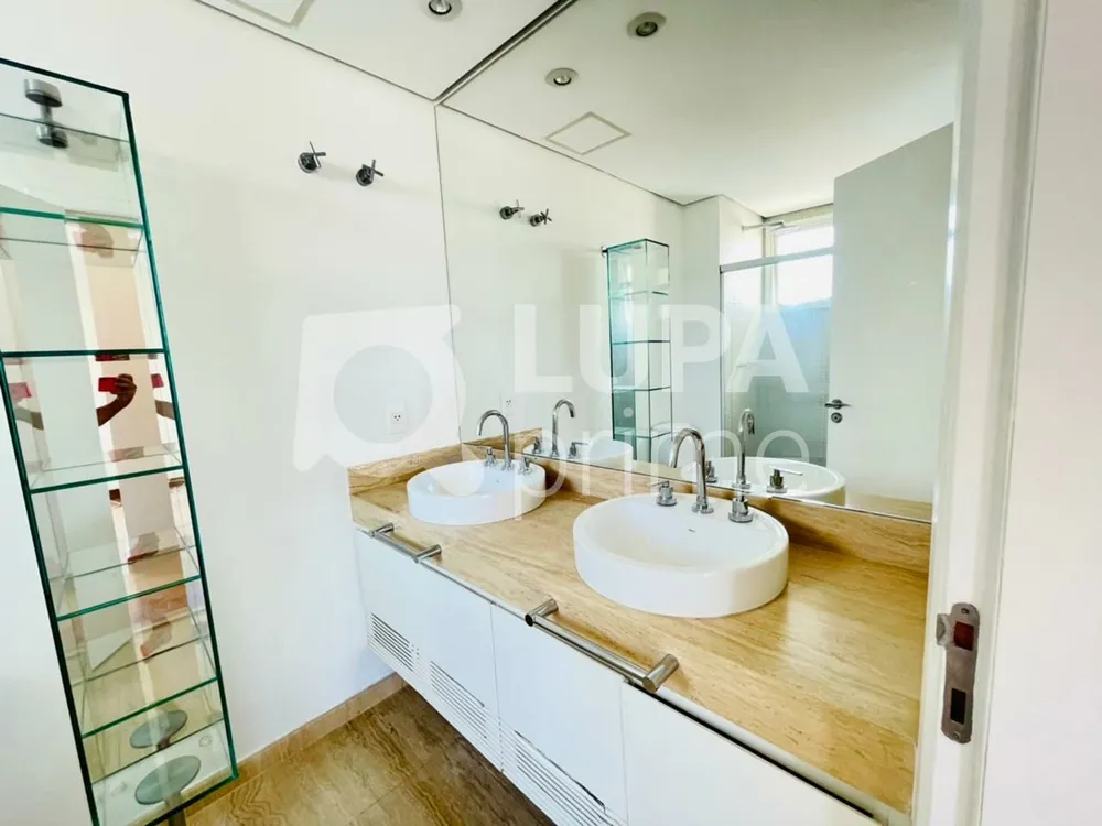 Apartamento, 3 quartos, 420 m² - Foto 1