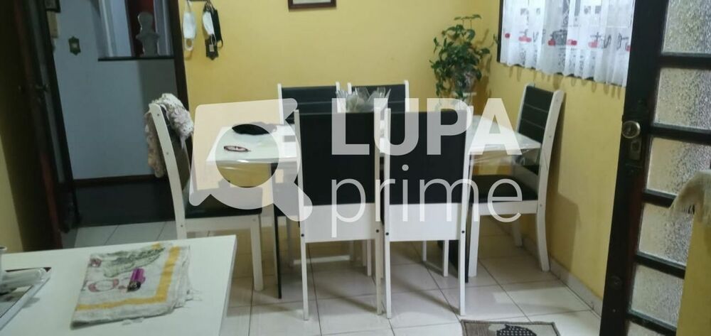 Casa à venda com 3 quartos, 250m² - Foto 9