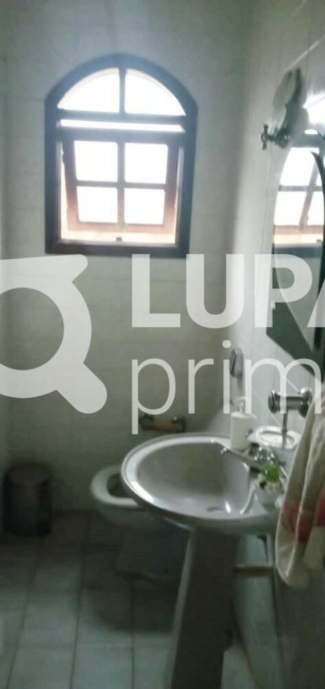 Casa à venda com 3 quartos, 250m² - Foto 17