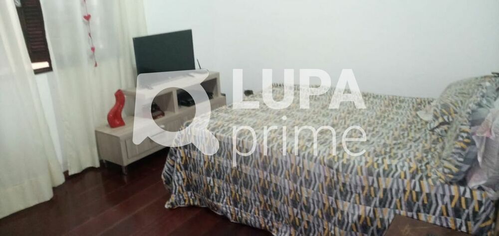 Casa à venda com 3 quartos, 250m² - Foto 18