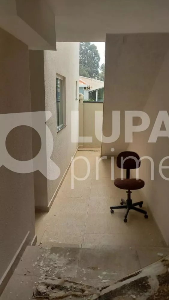 Casa para alugar com 1 quarto, 25m² - Foto 2