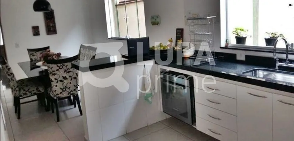 Casa, 3 quartos, 116 m² - Foto 1